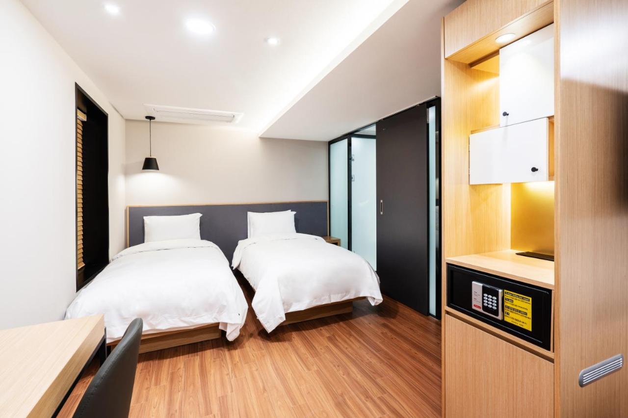 ลาลา เวียนโก บิสซิเนส โฮเทล Hotel ปูซาน ภายนอก รูปภาพ